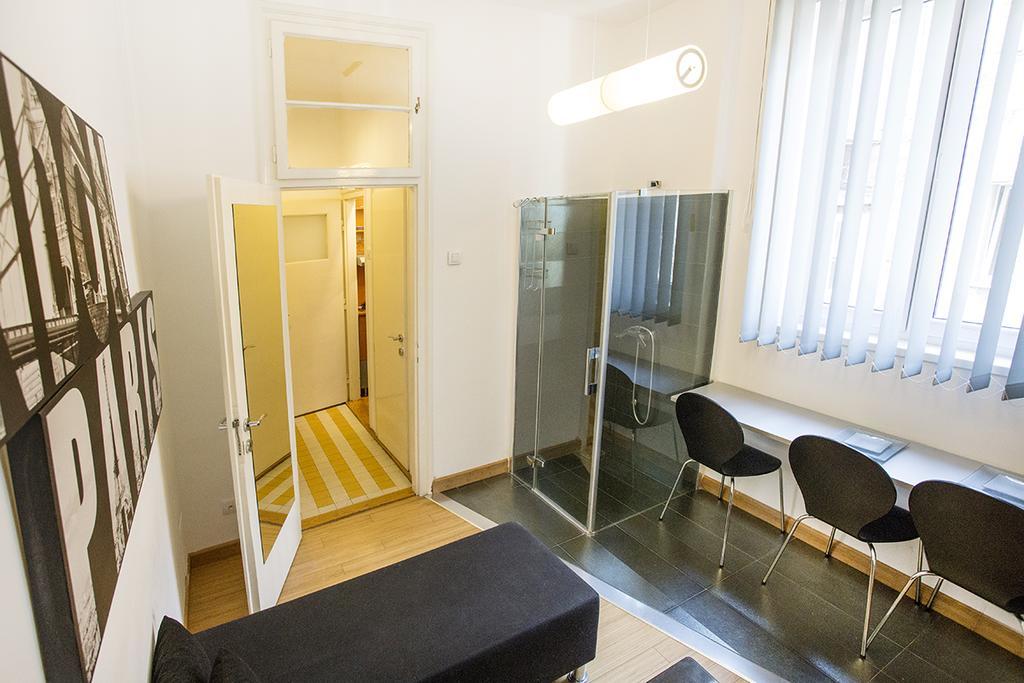 Apartment Tiffany Belgrado Esterno foto