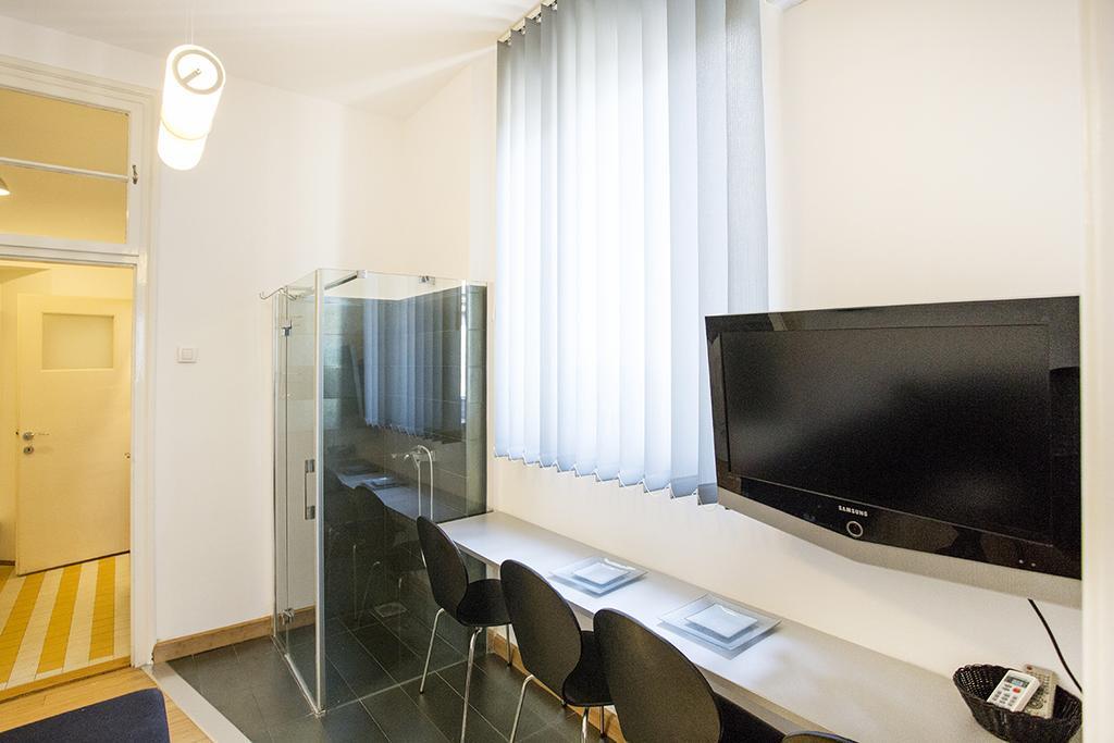 Apartment Tiffany Belgrado Esterno foto